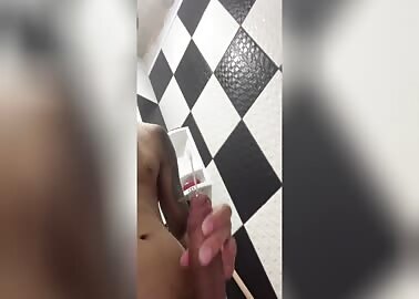 mothebrunette tik toker